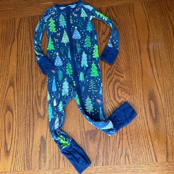 Little Sleepies Navy and Green Christmas Tree Print Zippy Pajamas - Picture 4 of 4